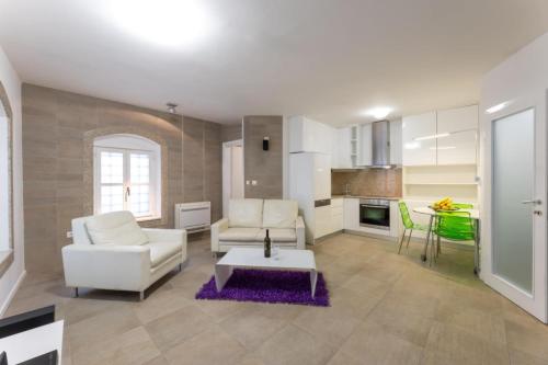 Mama House — 4-Star Luxury Hotel in Split, Croatia