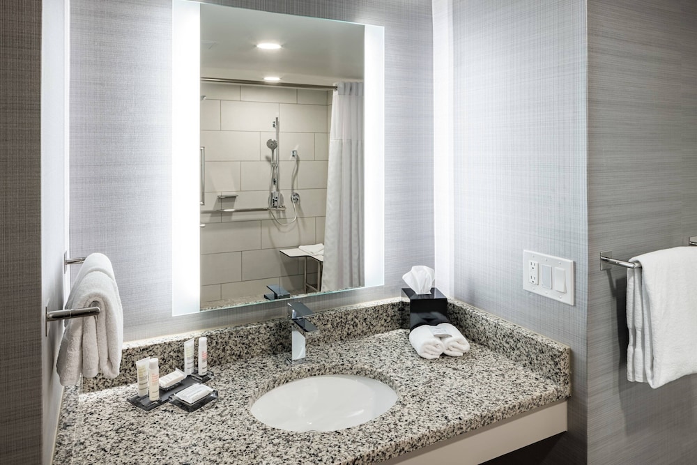 Richmond Marriott - photo 37