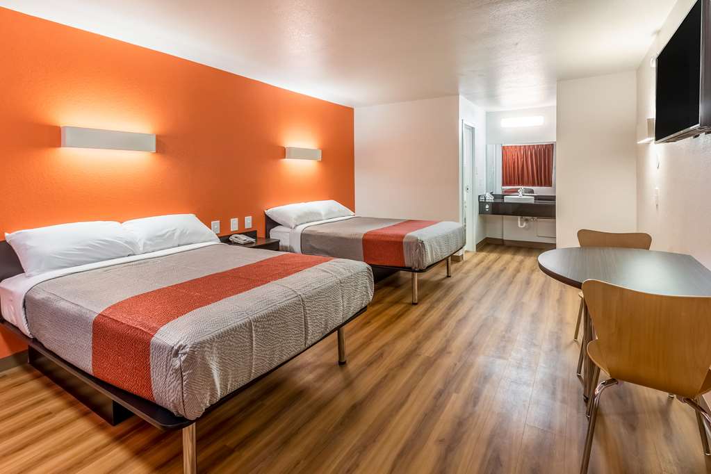 Motel 6 Arlington TX UTA - photo 8