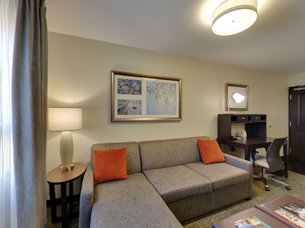 Staybridge Suites Madison Fitchburg - photo 10