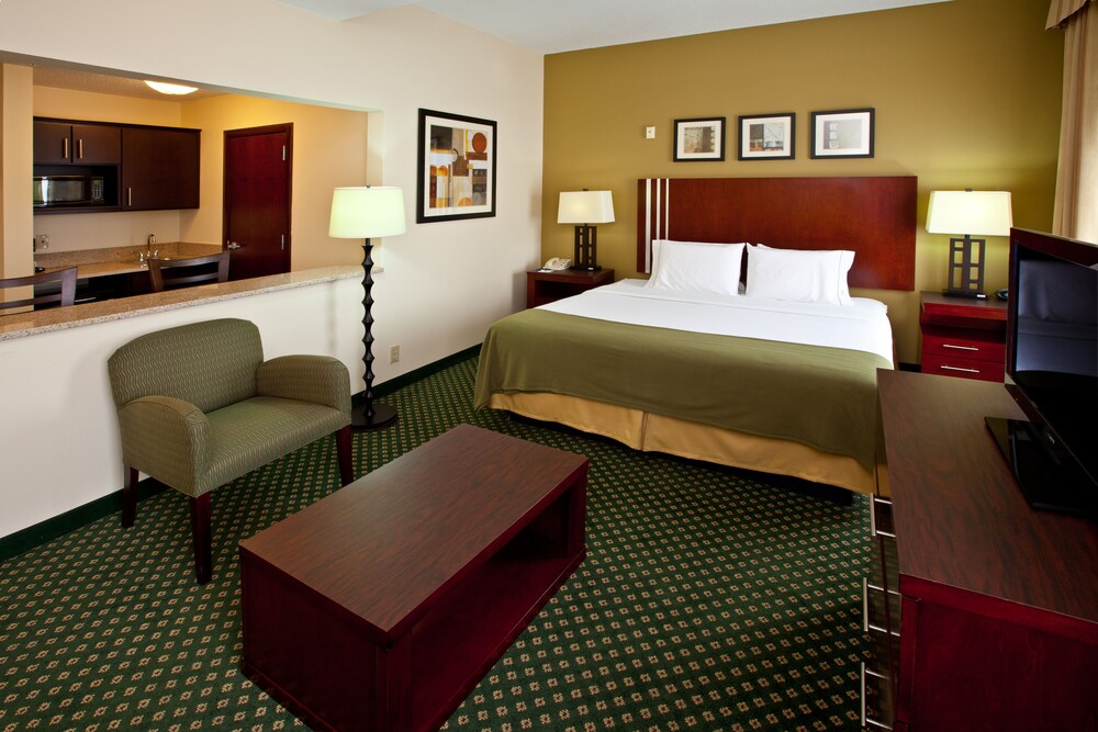Holiday Inn Express & Suites Indianapolis East By Ihg - photo 15