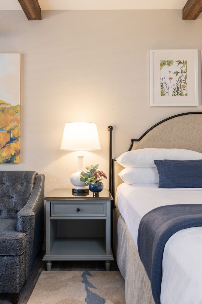 The Lodge at Healdsburg tapestry Collection by Hilton - photo 12