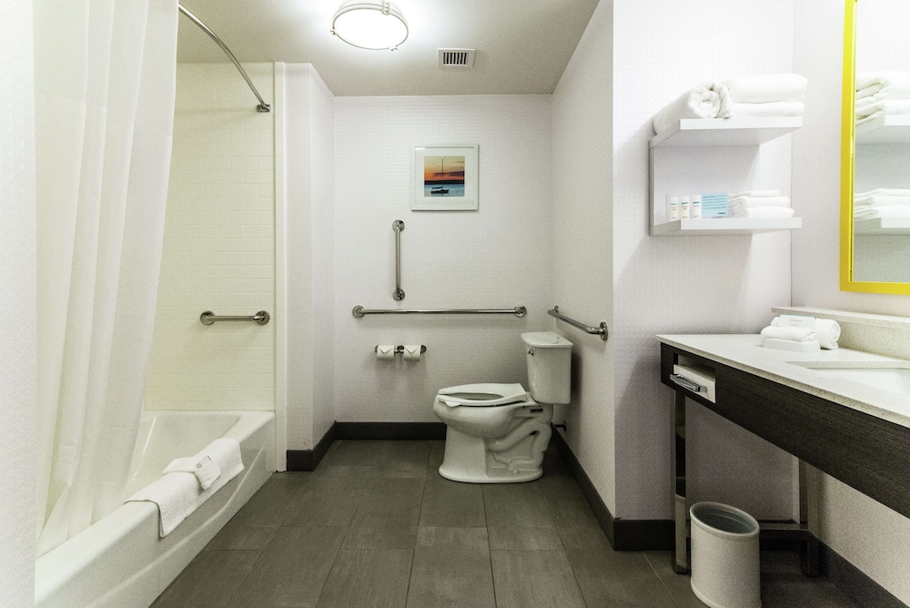 Hampton Inn & Suites Allen Park - photo 14