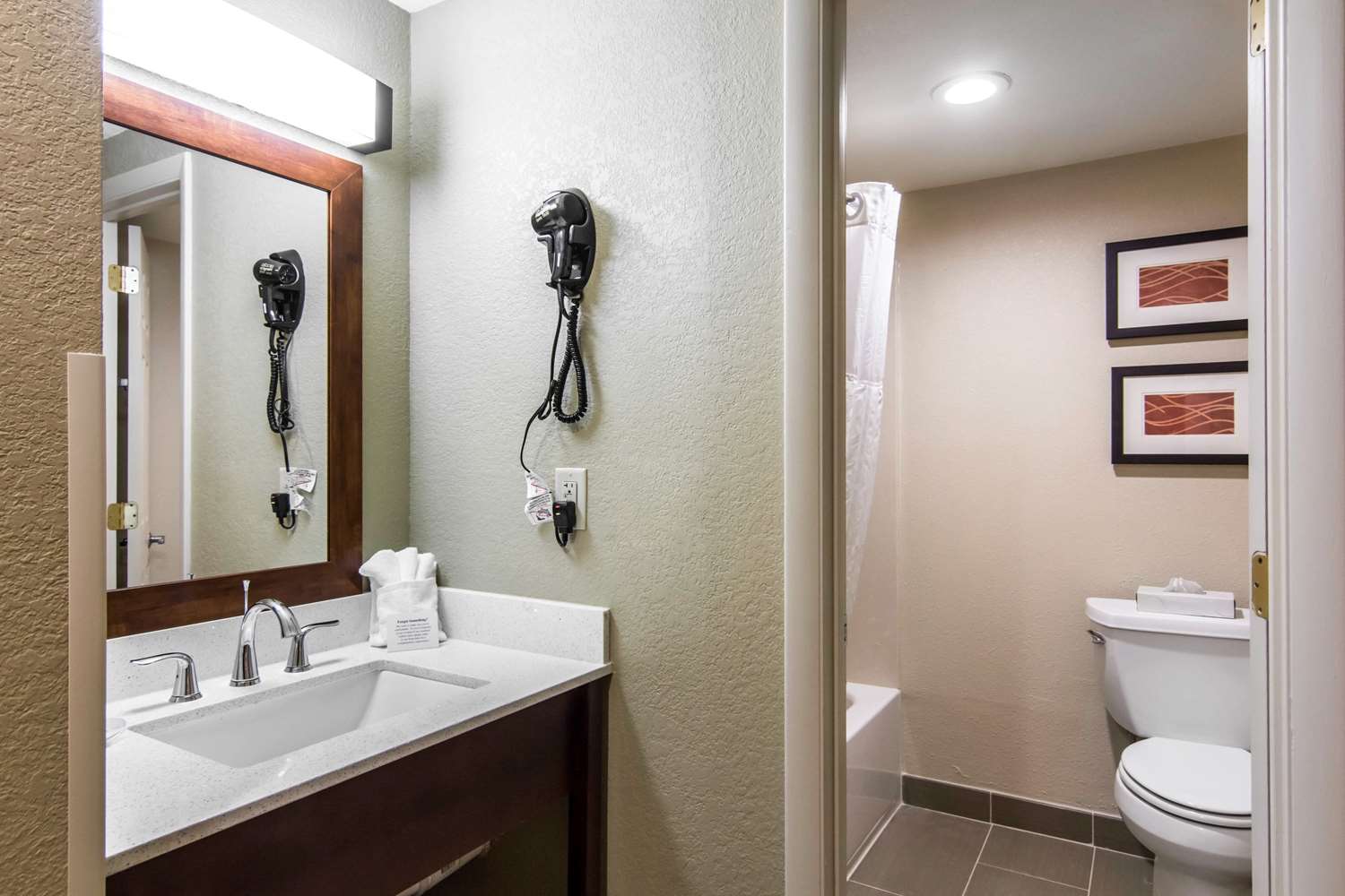 Comfort Inn Newport News Williamsburg East - photo 30