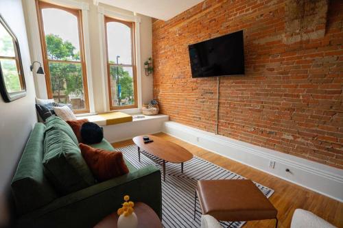 The Getaway In Dt Northfield 20794079 — Northfield