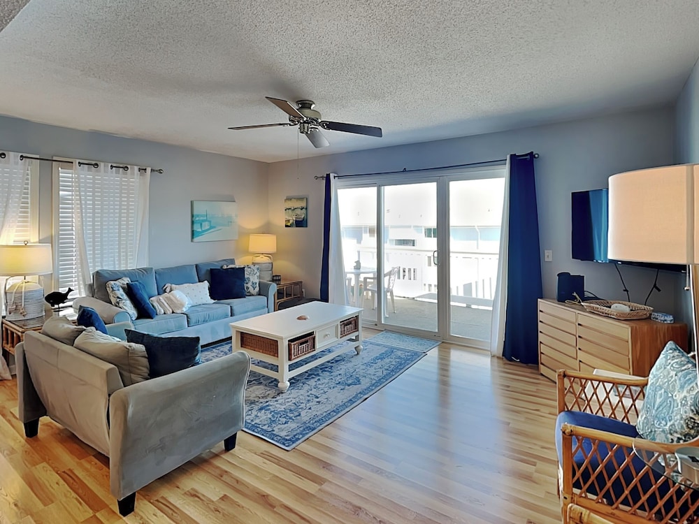 Sunskipper #6G At Ease — 4-Star Luxury Hotel in Carolina Beach, United States