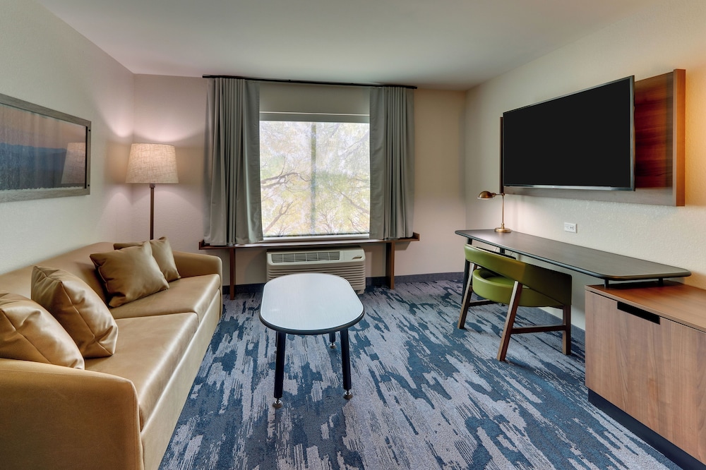 Fairfield Inn & Suites Meridian - photo 8