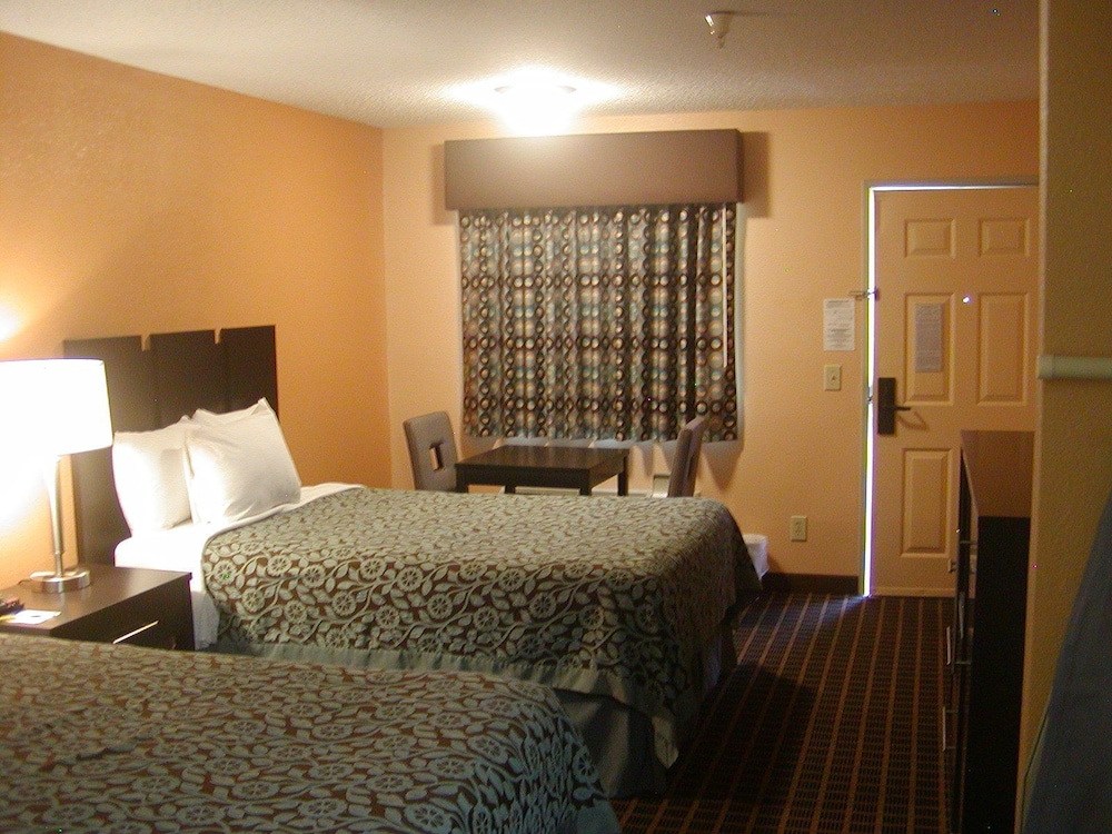 Days Inn by Wyndham Marietta White Water - photo 6