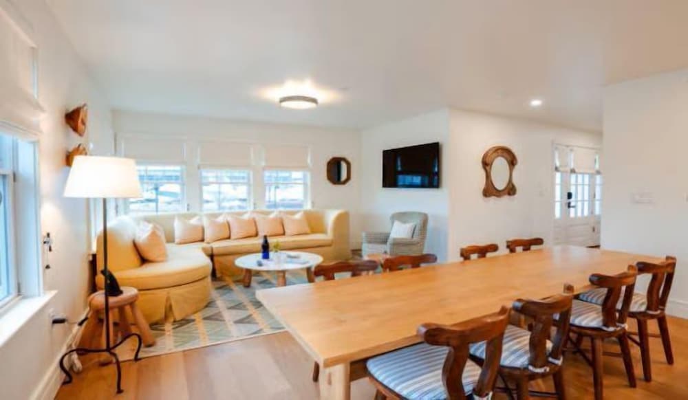 Canoe Place Inn and Cottages - photo 45
