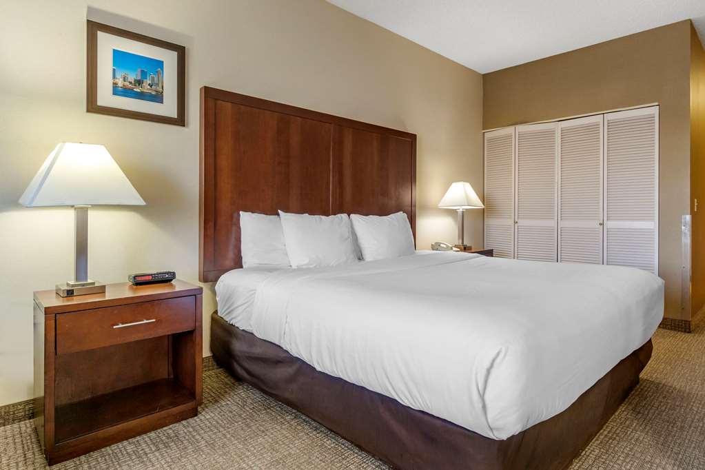 Comfort Inn & Suites Seattle North - photo 18