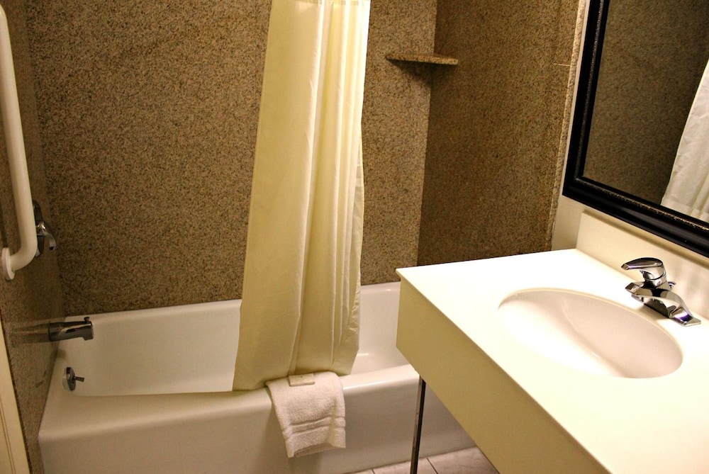 Budget Inn Farmington - photo 20