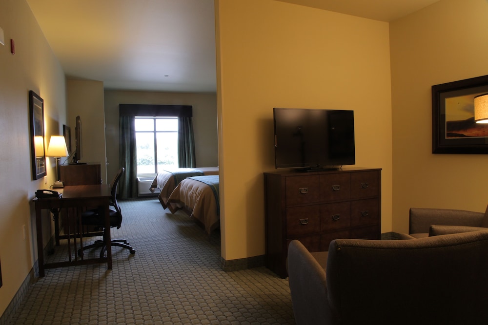 Little Missouri Inn & Suites New Town - photo 12