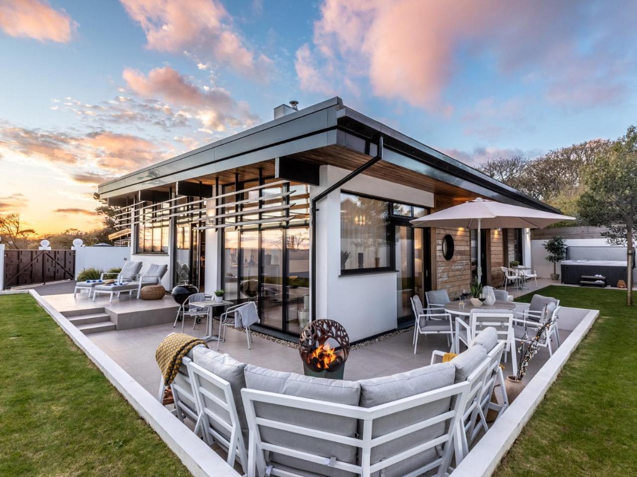 3 Bed in South Tehidy 90550 in Camborne, United Kingdom