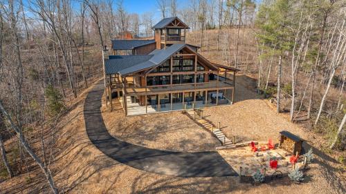 Big Top on Blue Ridge Luxury Mountain Retreat