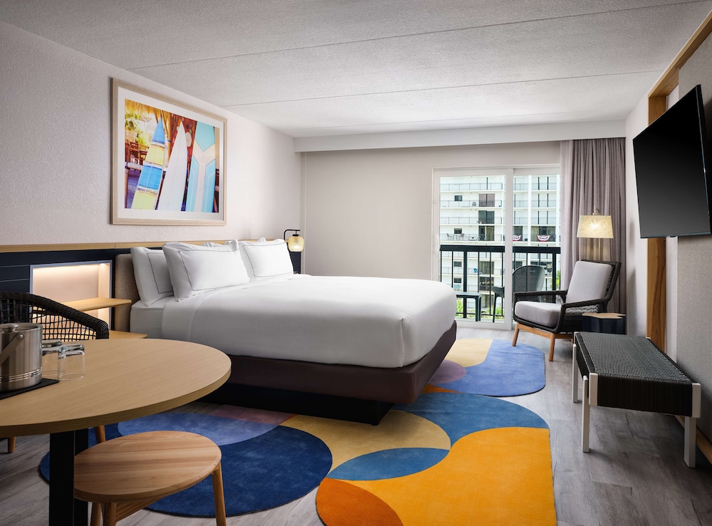 Hilton Garden Inn Cocoa Beach Oceanfront - photo 9