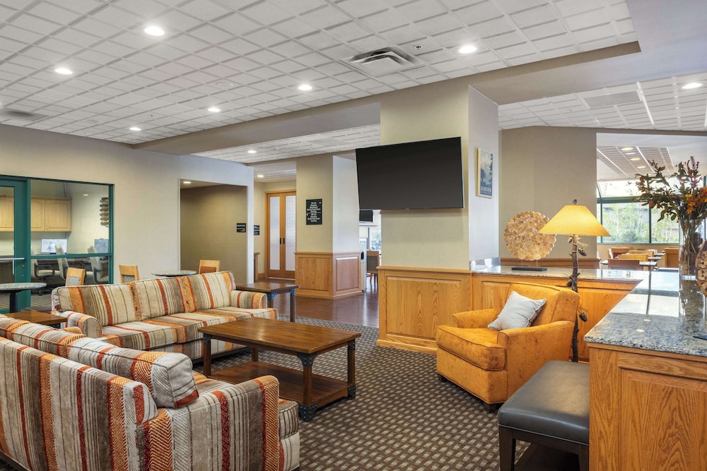Hampton Inn Kalispell - photo 3