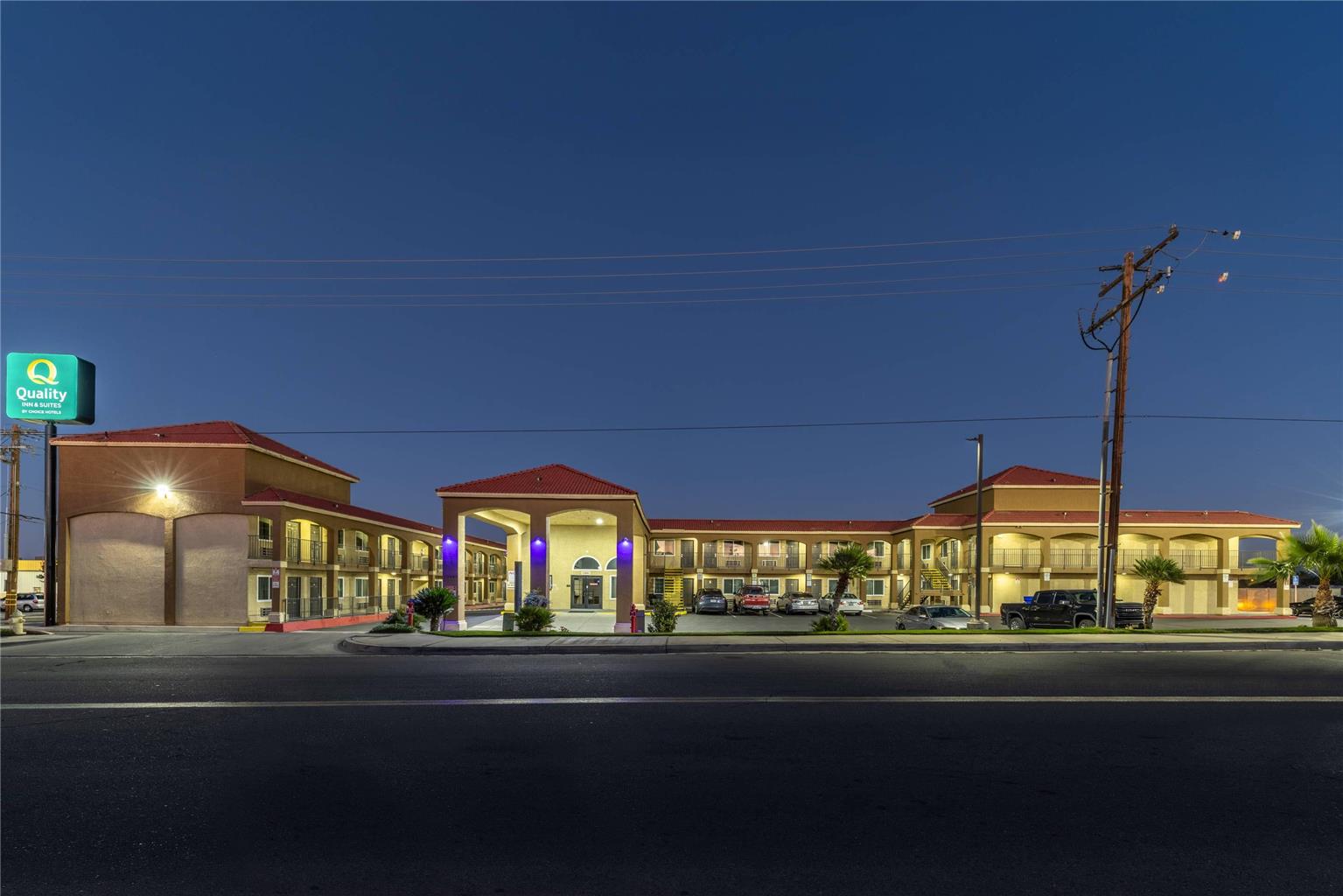 Quality Inn & Suites - photo 8