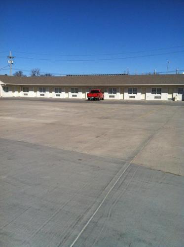 Brooks Motel - photo 3