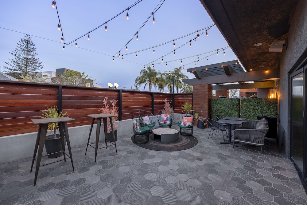 The Wayfarer San Luis Obispo Tapestry Collection by Hilton - photo 49
