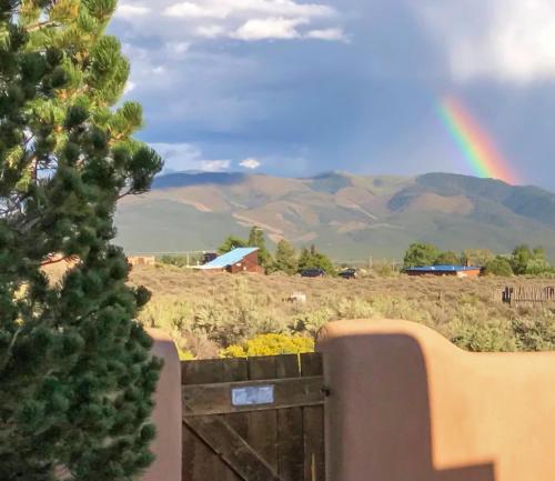Casa Allis Taos — 4-Star Luxury Hotel in Taos, United States