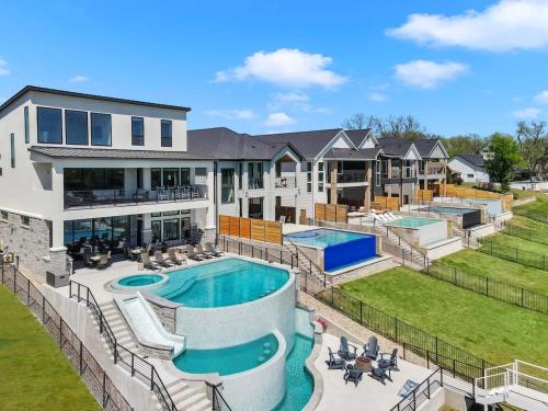 Lone Star Landing with Concierge Services in Kingsland, United States