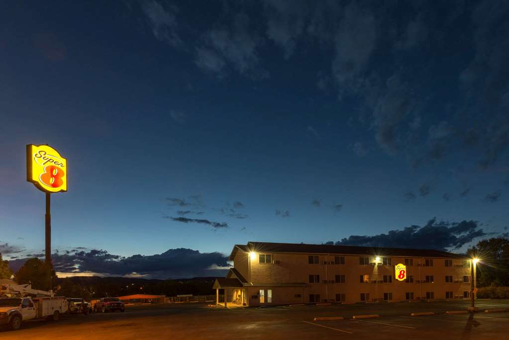 Super 8 by Wyndham Raton in Raton, United States