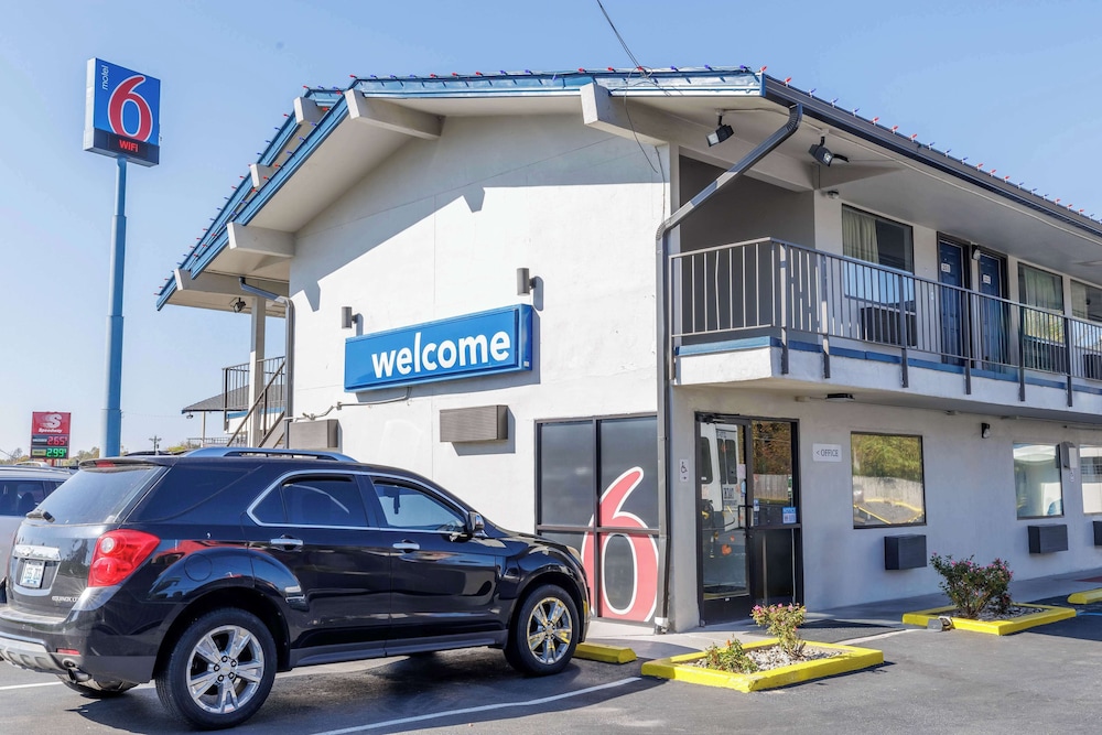 Motel 6 Elizabethtown KY - photo 28