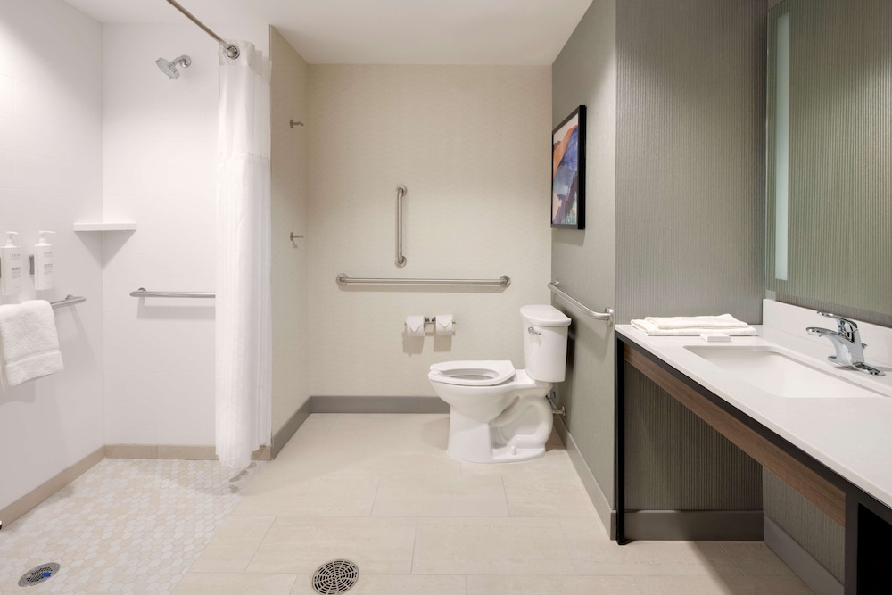 Hilton Garden Inn Haymarket - photo 32
