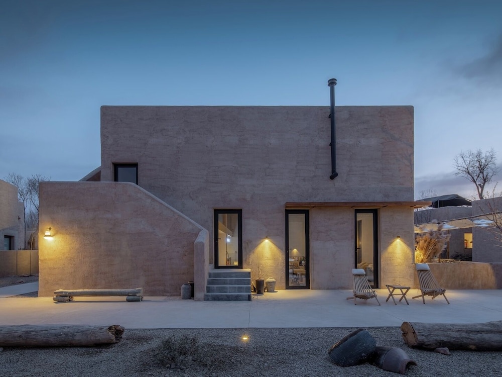 Lostvilla Zhongwei Yellow River in Zhongwei, People's Republic of China