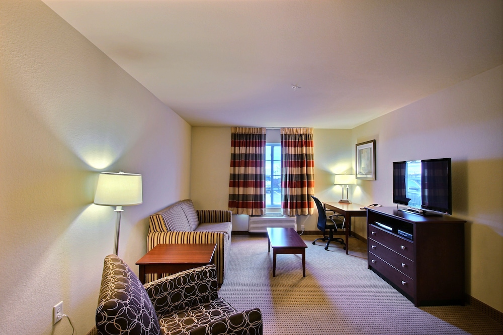 AmericInn by Wyndham Oshkosh - photo 10