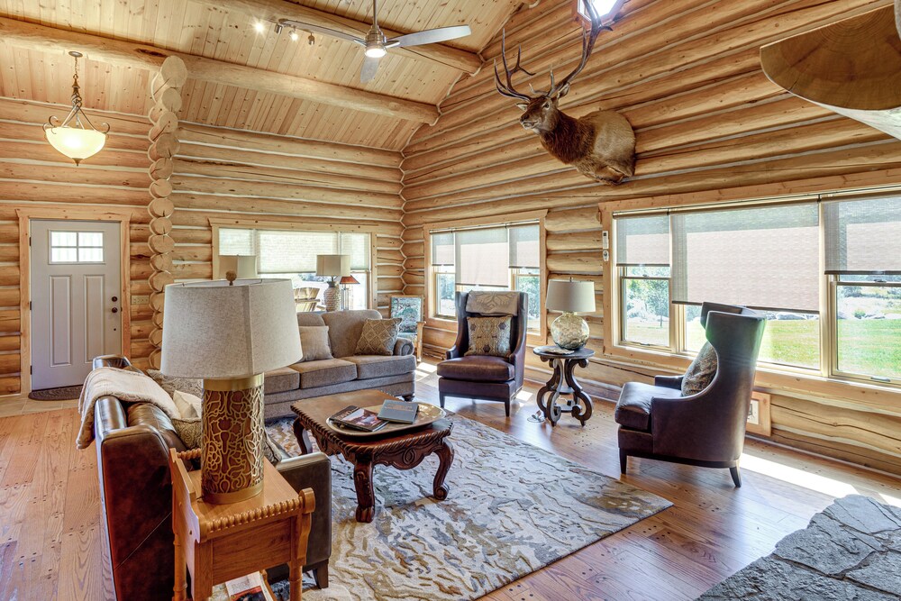 Remote Idaho Mountain Lodge w River Access — Challis — photo 3