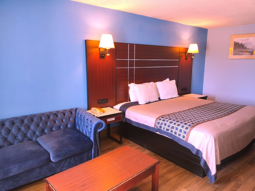 Rodeway Inn Richland Jackson South - photo 2