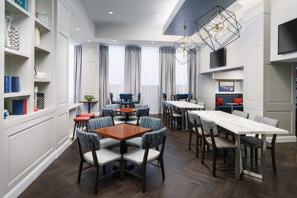 Hampton Inn Washington D.C. White House - photo 26