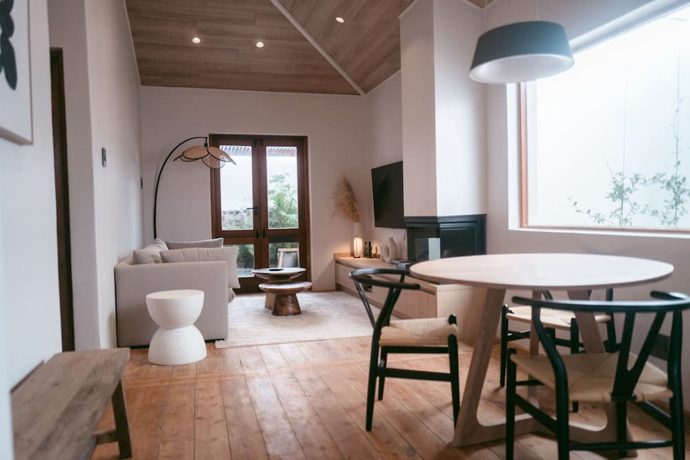 Serene Oasis Nestled Under Table Mountain