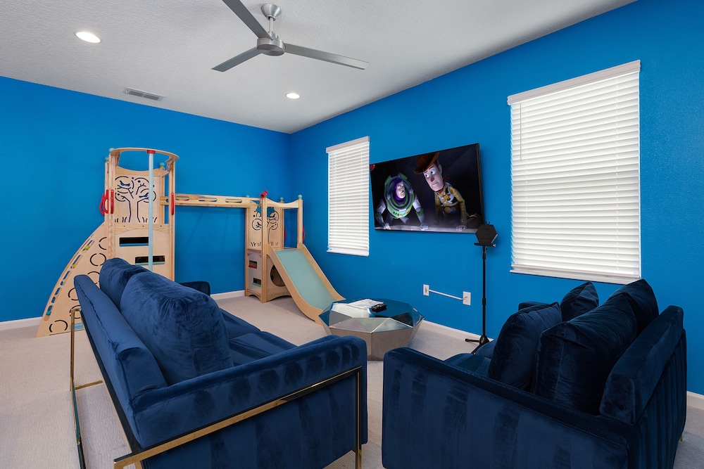 Solterra Resort Luxury 10 Bedroom Homes - photo 51