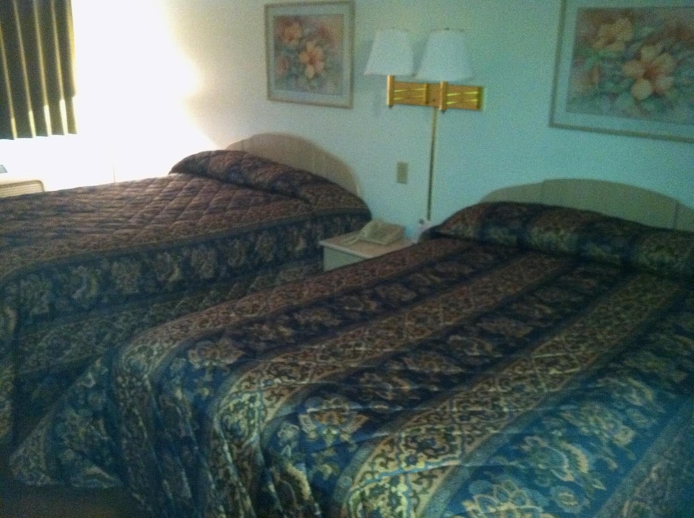 Heritage Inn - photo 13