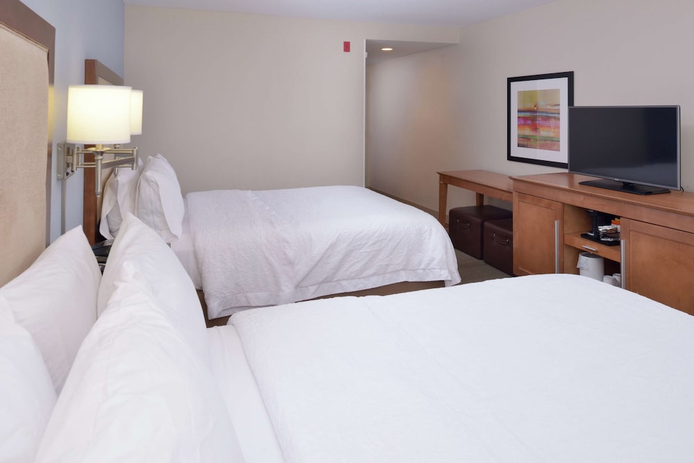 Hampton Inn & Suites by Hilton Lonoke - photo 16