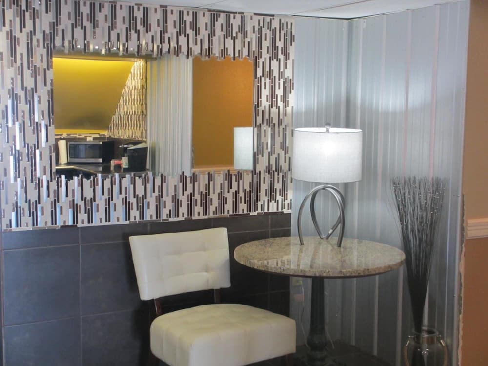 Riverside Suites - photo 38