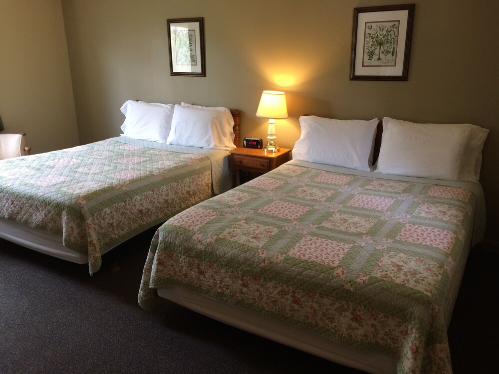 Aerie Inn of Vermont - photo 20