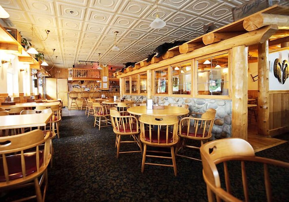 Frontier Suites Hotel in Juneau - photo 26