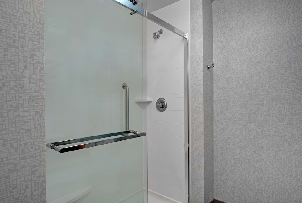Hampton Inn Charlotte Monroe - photo 28