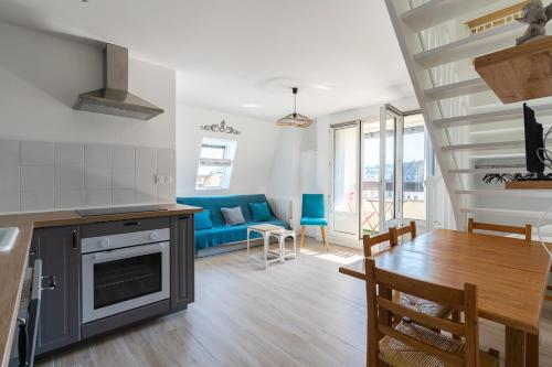 Magnifique Appartement Vue Mer a 50 M de la Plage — 4-Star Luxury Hotel in Villers-Sur-Mer, France