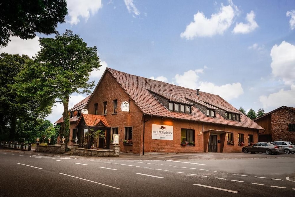 Restaurant hotel Haus Mühlenbrock — hotel in Schermbeck