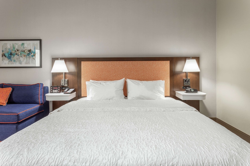 Hampton Inn Jefferson City at Capital Mall - photo 6