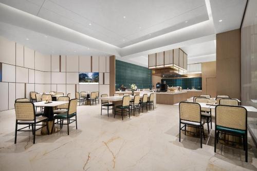Atour Hotel Chengdu Dong'an Lake South Longdu Road — 4-Star Luxury Hotel in Chengdu, People's Republic of China