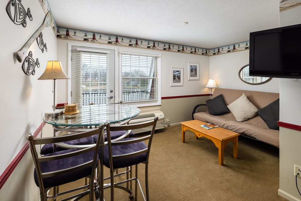 Old Harbor Inn - photo 94