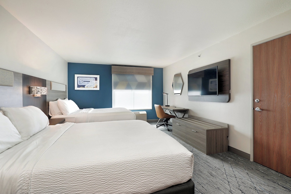 Holiday Inn Express & Suites New Berlin by IHG - photo 15