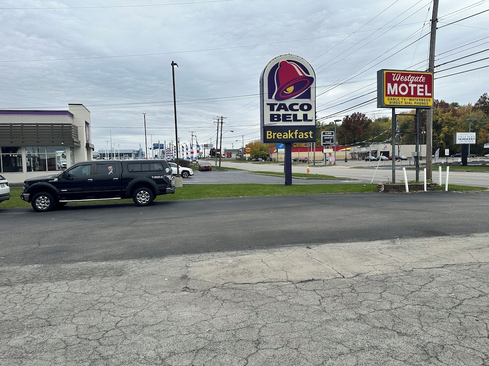 Westgate Manor Motel Austintown Younstown Ohio