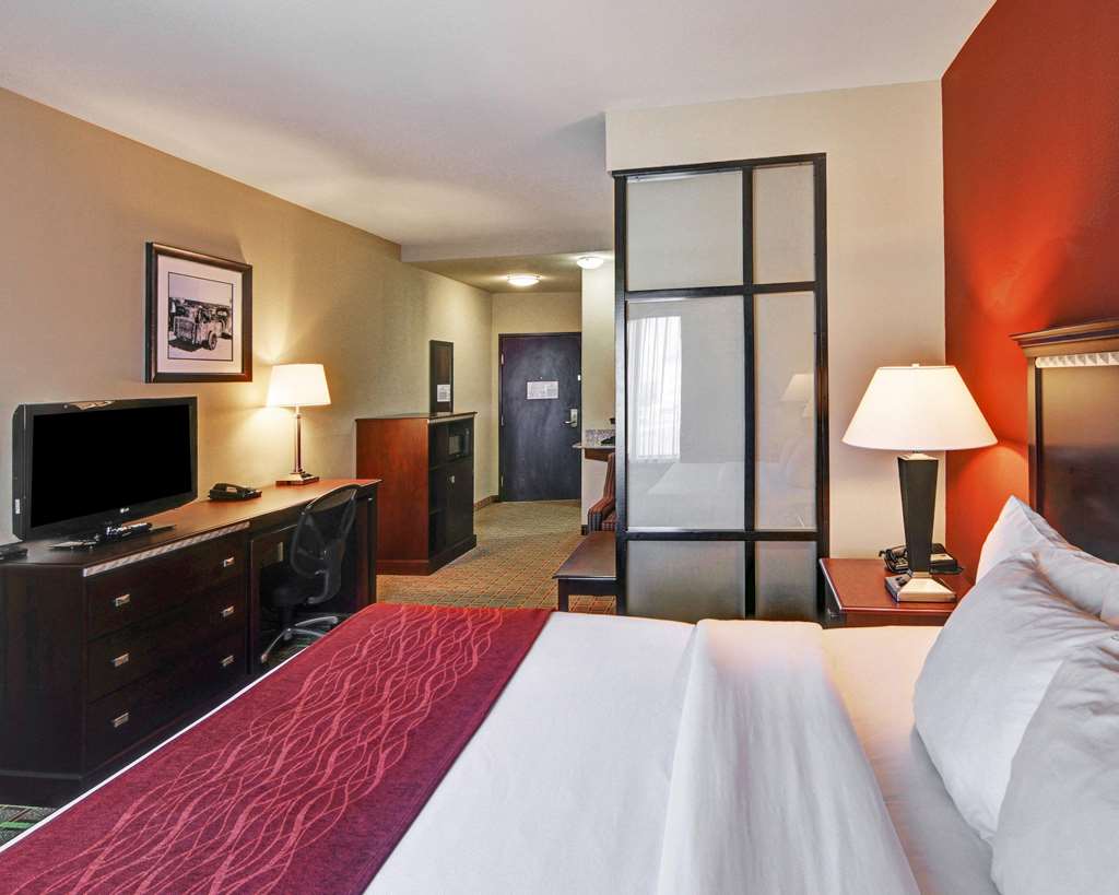Comfort Suites Lake Worth - photo 13