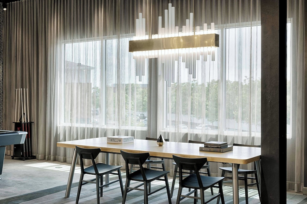 Aloft Columbus University District - photo 33